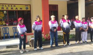 Peringati HUT Bhayangkara ke 77, Polsek Tareran Gelar Baksos di Tempat Pelayanan Publik