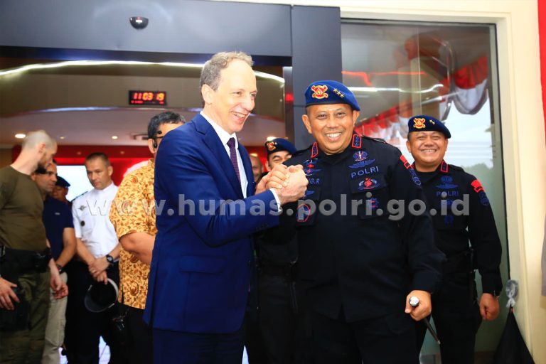 Korps Brimob Polri Gelar Latihan Bersama dengan Kepolisian Khusus Perancis