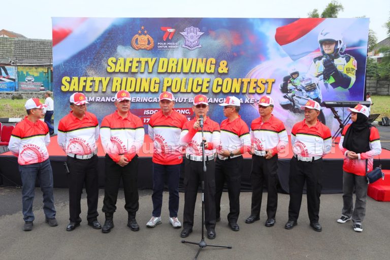 Kakorlantas Polri Buka Lomba Safety Driving dan Safety Riding