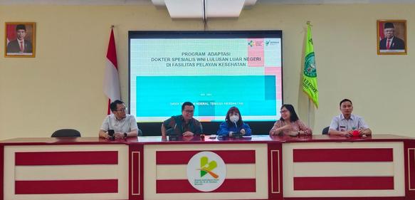 Dirjen Nakes Kemenkes Gelar Monitoring Dan Evaluasi Dokter Spesialis WNI LLN di RSUP Kandou/RSUP Kandou/