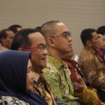 Kepala Kantor Wilayah Kementerian dan Hak Asasi Manusia Sulawesi Utara Ronald Lumbuun bersama Kepala Bagian Umum Veiby Koloay mengikuti Coaching Clinic Pengendalian Program Dukungan Manajemen (Penyampaian Mekanisme Strategi Optimalisasi Percepatan Kinerja Program Dukungan Manajemen) bertempat di Hotel Grand Mercure