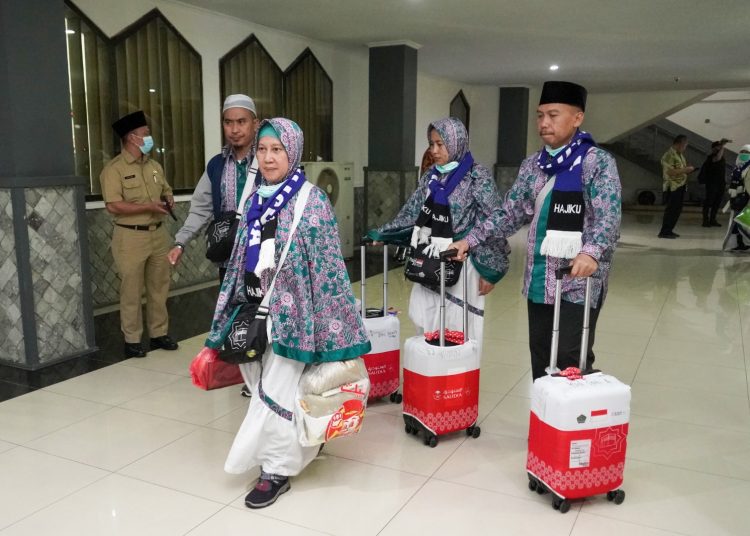 Jemaah Haji Tiba di Indonesia, KKP Beri Layanan Kesehatan Lengkap