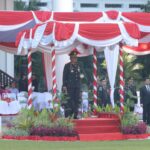 Kapolda Sulut Irjen Pol Setyo Budiyanto, selaku inspektur upacara.