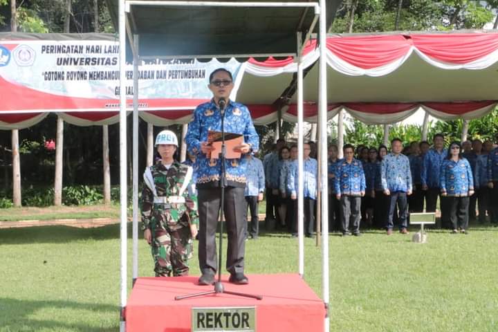 Rektor Unsrat Prof. Dr. Ir. Oktovian Berty Alexander Sompie, M.Eng, IPU (Foto : Humas Unsrat)
