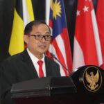 Rektor Unsrat Prof. Dr. Ir. Oktovian Berty Alexander Sompie M.Eng. IPU. Asean. Eng saat penutupan Kegiatan Akreditasi AUN-QA 4 (Foto Dok. Unsrat)