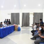 Komandan Lantamal VIII Manado Laksamana Pertama TNI Nouldy J. Tangka, saat konferensi pers di Mako Lantamal VIII, Jumat (04/08).