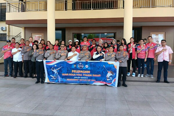 Kapolda Lepas Atlet Bola Voli Sulut Berlaga pada Kapolri Cup 2023 Zona Sulawesi