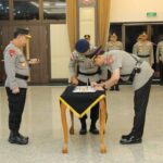 Kepolisian Negara Republik Indonesia (Polri),menggelar upacara laporan kenaikan pangkat ke dan dalam golongan Pati (Perwira Tinggi) Polri serta serah terima jabatan Kapolda Aceh Hari ini di Rupattama Mabes Polri, (Foto Humas Polri)