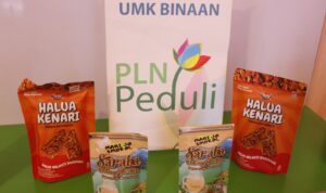Sejumlah pelaku usaha mikro kecil menengah (UMKM) binaan PT PLN (Persero) ikut meramaikan Pameran Manado High Street Market 2023 yang digelar pada 1-15 Oktober di Atrium Manado Town Square. Keikutsertaan UMKM dari mitra binaan PLN ini sebagai ajang pemasaran dan memperkenalkan produk-produk unggulan.