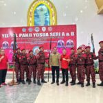 Pria Kaum Bapa (PKB) GMIM Eben Haezer Watutumou Wilayah Kalawat 1, Rayon Minahasa Utara (Minut), Sulawesi Utara, menjadi Juara I Lomba Yel-Yel Panji Yosua Seri B. Lomba tersebut digelar di GMIM Citra Anugerah, Wilayah Bitung XI dalam rangka HUT ke-61 PKB Sinode GMIM 2023.