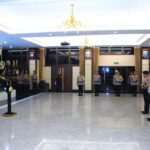 Kapolri Jenderal Polisi Listyo Sigit Prabowo memimpin upacara kenaikan pangkat setingkat lebih tinggi atau Korps Rapor 14 perwira tinggi (pati) Polri, Senin (30/10/2023). Upacara digelar di Gedung Rupatama Mabes Polri, Jakarta Selatan.