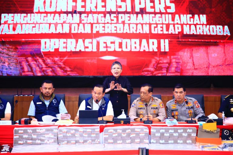 Wakabareskrim Polri Irjen Pol. Asep Edi Suheri