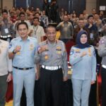 Korlantas Polri menggelar sosialisasi aplikasi Samsat Digital Nasional (SIGNAL) kepada para perwakilan Tim Pembina Samsat Daerah yang dilaksanakan di Discovery Hotel Ancol, Jakarta, pada Kamis (23/11/2023).