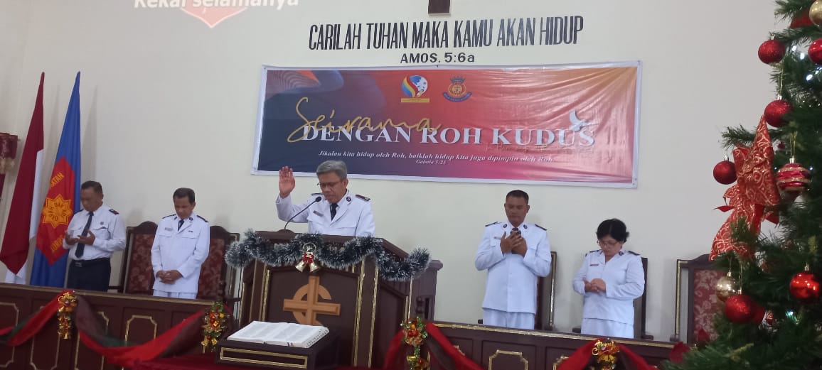 Sekertaris Umum (Sekum) Gereja Bala Keselamatan Teritori Indonesia Letnan Kolonel (Letkol) Hosea Makagiantang