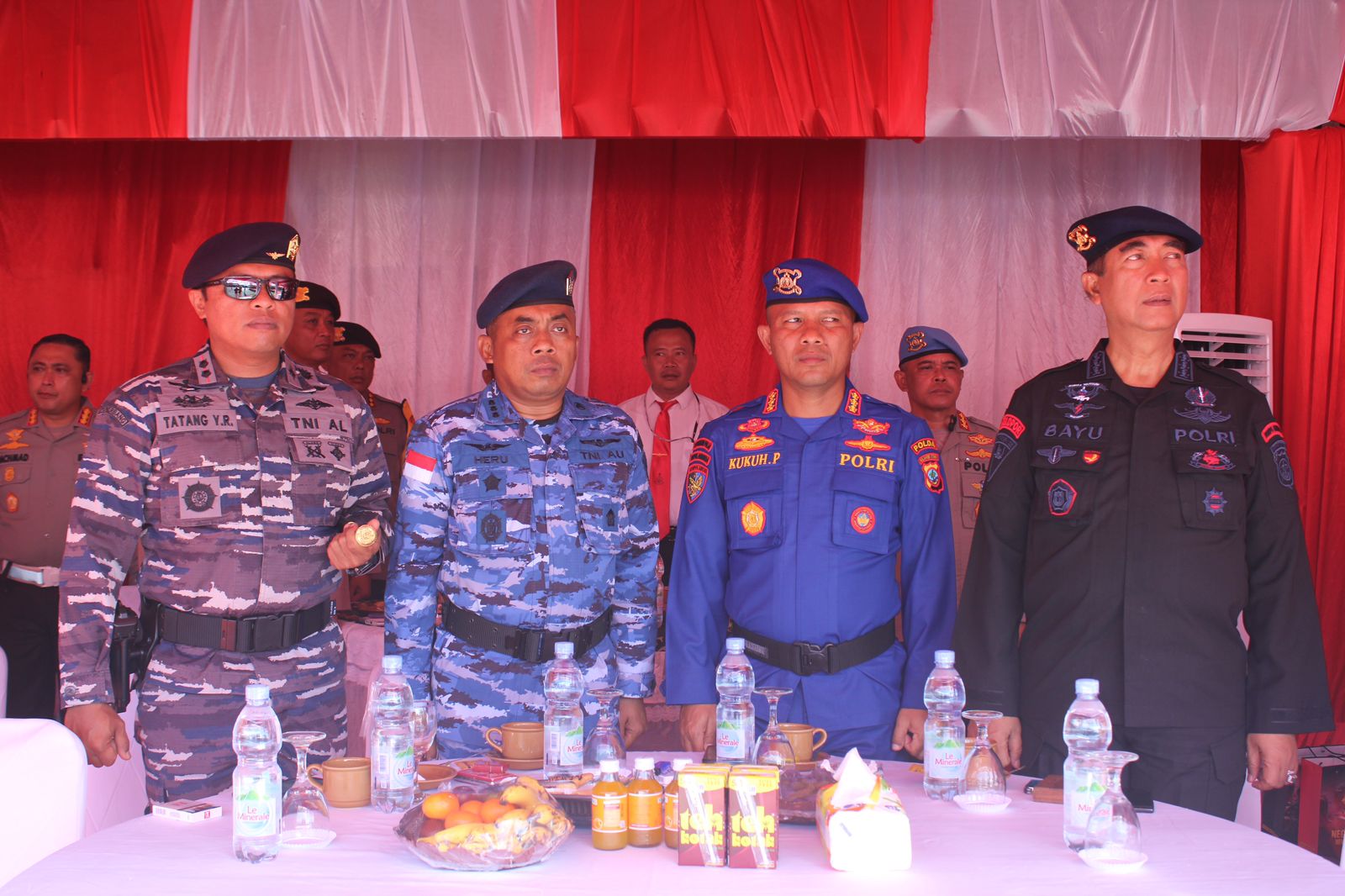 Kadislog Lanud Sam Ratulangi Kolonel Kal Heru Prasetyo menghadiri Upacara Hari Ulang Tahun ke-78 Korps Brimob Polri tahun 2023 yang dipimpin Kapolda Sulawesi Utara Irjen Pol Drs. Setyo Budiyanto, S.H., M.H., bertempat di lapangan Satbrimob Polda Sulawesi Utara, Manado. Kamis (16/11/2023)