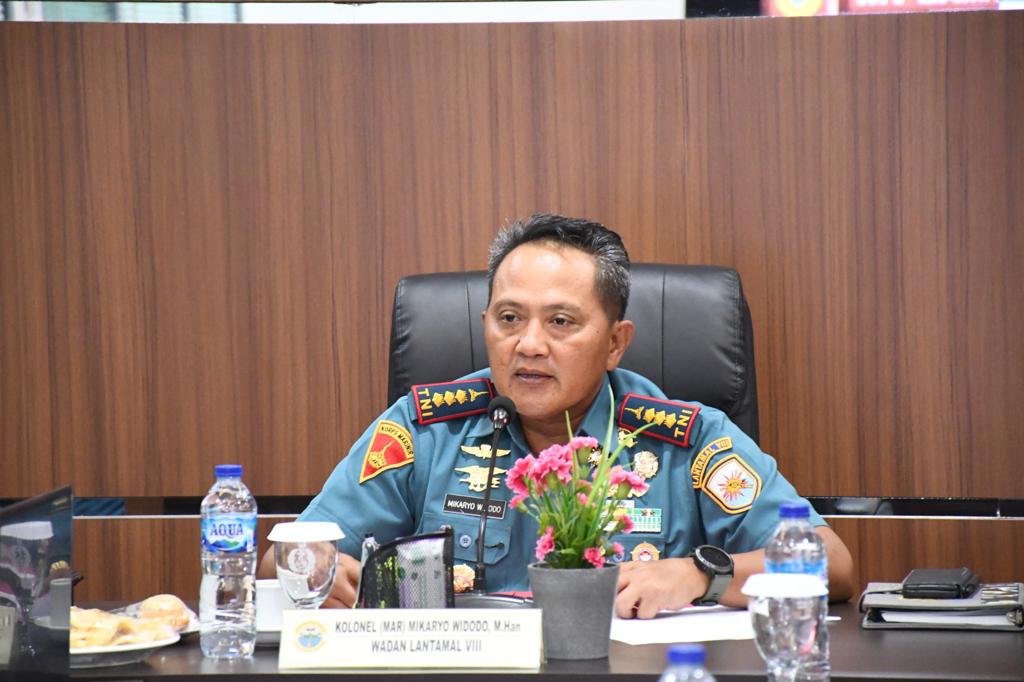 Wadan Lantamal VIII Kolonel Marinir Mikaryo Widodo, M.Han.