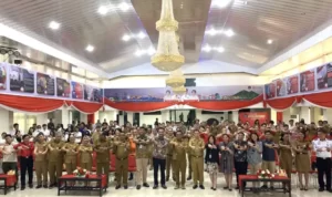 Walikota bitung Ir. Maurits Mantiri, MM membuka sosialisasi dan Edukasi QRIS serta Cinta bangga Paham Rupiah dan User Experience BSG QRIS di Lingkungan Pemerintah Kota Bitung, Selasa (31/10/2023)