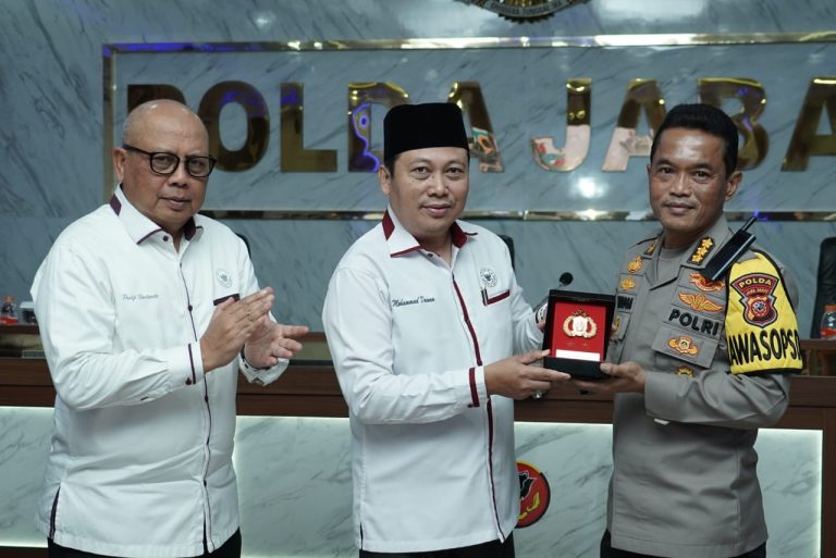 Kompolnas melakukan pemantauan atas pelaksanaan kampanye hari pertama di wilayah hukum Polda Jawa Barat. Pemantauan dilakukan oleh Anggota Kompolnas Irjen Pol. (Purn) Drs. Pudji Hartanto Iskandar, M.M., dan H. Mohammad Dawam S.H.I., M.H., dengan didampingi Brigpol Rizal Permana, S.H., M.H.