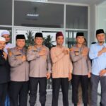 UAS kepada Kaops Nusantara Cooling System (Kaops NCS) Polri 2023-2024, Irjen Asep Edi Suheri beserta rombongan di Pesantren Nurul Azhar, Rumbai, Pekanbaru, Selasa (21/11/2023).