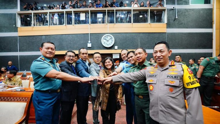 KSAD Jenderal Agus Subiyanto dipastikan akan menjadi Panglima TNI menggantikan Laksamana Yudo Margono.
