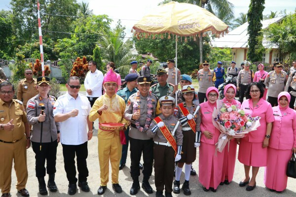 Kapolda Sulawesi Utara Irjen Pol Setyo Budiyanto bersama Wakapolda Brigjen Pol Jan de Fretes dan sejumlah PJU Polda Sulut melakukan kunjungan kerja ke Polres Kepulauan Talaud, Senin (13/11/2023).
