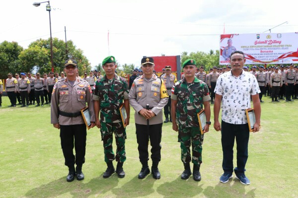 Kapolda Sulawesi Utara Irjen Pol Setyo Budiyanto mengingatkan personel Polri yang bertugas di Kabupaten Talaud agar melaksanakan tugas dengan baik dan secara maksimal.