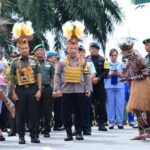 Panglima Jenderal TNI Agus Subiyanto, S.E., M.Si, dan Kapolri Jenderal Polisi Drs. Listyo Sigit Prabowo, M.Si, melakukan kunjungan kerja ke Provinsi Papua pada Jumat (8/12/23).