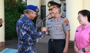 Wakapolda Sulawesi Utara Drs. Jan de Fretes, M.M. resmi menyandang pangkat Inspektur Jenderal Pol (Irjen Pol).
