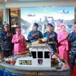 Acara syukuran memperingati Hari Ulang Tahun (HUT) ke-73 Korps Kepolisian Perairan dan Udara (Korpolairud) Baharkam Polri, digelar di Aula Catur Prasetya Polda Sulawesi Utara (Sulut), pada Jumat (1/12/2023) pagi.