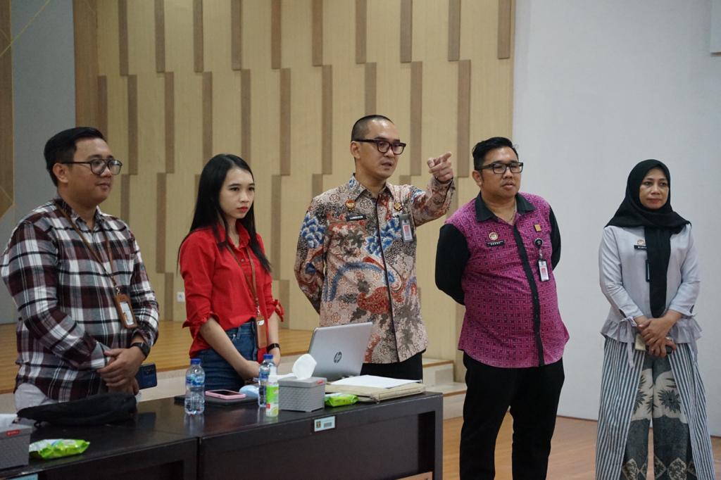 Kantor Wilayah Kementerian Hukum dan HAM Sulawesi Utara menggelar seleksi tes untuk penyediaan tenaga kerja outsourcing untuk dipekerjakan pada Kantor Wilayah, Jumat (29/12)