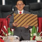 Rektor Unsrat Manado Prof. Dr. Ir. Oktovian Berty Alexander Sompie M.Eng. IPU. ASEAN Eng (Foto : Dok. Unsrat)