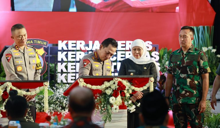 Kapolri Jenderal Listyo Sigit Prabowo meresmikan 7 gedung dan fasilitas baru di Polda Jawa Timur (Jatim) pada Kamis (28/12/2023).