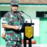 Pangdam XIII/Merdeka Mayjen TNI Legowo W.R. Jatmiko, S.I.P., M.M., memimpin Apel Gelar Pasukan Pengamanan VVIP Kunjungan Kerja Presiden RI bapak Joko Widodo di Sulawesi Utara bertempat di Lapangan Mapomdam XIII/Merdeka, Teling Bawah, Manado, Sulawesi Utara. Rabu (27/12/2023).
