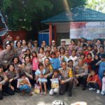 Karo SDM Polda Sulut Kombes Pol Ari Wahyu Widodo, Kabid Humas Polda Sulut Kombes Pol Iis Kristian, Kapolres Bitung AKBP Tommy Bambang Souissa, Kabag Psikologi Biro SDM dan Tim, Ketua KKIG Kota Bitung Kasman Uno, Ketua BKPRMI Kota Bitung Lanang Ranti, warga masyarakat dan anak-anak yang tinggal di kompleks Pasar Tua Kelurahan Bitung Tengah yang hadir kurang lebih 150 orang.