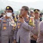 Kepala Bidang Humas Polda Jabar, Kombespol Ibrahim Tompo menjelaskan, kecelakaan terjadi sekitar pukul 06.03 WIB. Kereta Api Turangga yang melaju dari arah Bandung menuju Jakarta menabrak kereta api lokal yang melaju dari arah sebaliknya.