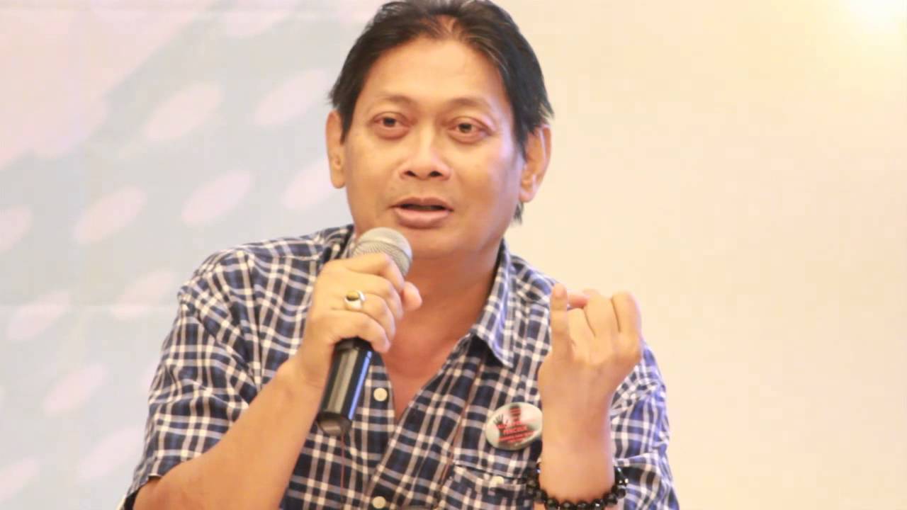 Peneliti senior dari Badan Riset dan Inovasi Nasional (BRIN) Profesor Hermawan Sulistyo memberikan apresiasi kepada Polri