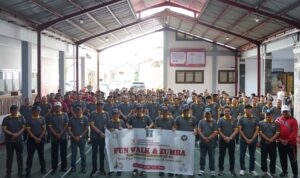 Jalan dan senam zumba digelar Jajaran Kantor Wilayah Kementerian Hukum dan HAM Sulawesi Utara sambut Hari Bhakti Imigrasi (HBI) ke-74.