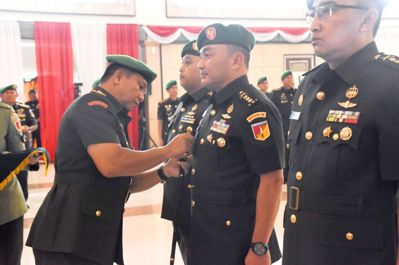 Sertijab dan Tradisi Satuan para Pejabat Kodam Dipimpin Pangdam XIII/Mdk