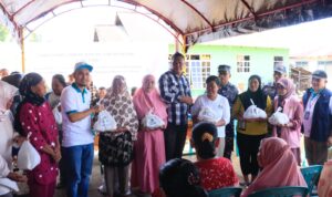 Ribuan Paket Sembako Disalukan PLN Sulutenggo di Desa Nain Minut