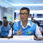 Direktur Utama PT PLN (Persero) Darmawan Prasodjo ketika memimpin langsung suasana apel siaga kelistrikan Pemilu 2024 untuk memastikan sistem kelistrikan nasional dalam kondisi prima.