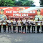 Apresiasi Perolehan Nilai Kompetensi Tertinggi, Kadiv Humas Beri Beasiswa 6 Bintara