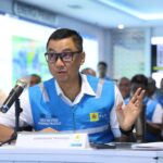 Direktur Utama PT PLN (Persero) Darmawan Prasodjo ketika memimpin langsung suasana apel siaga kelistrikan Pemilu 2024 untuk memastikan sistem kelistrikan nasional dalam kondisi prima.