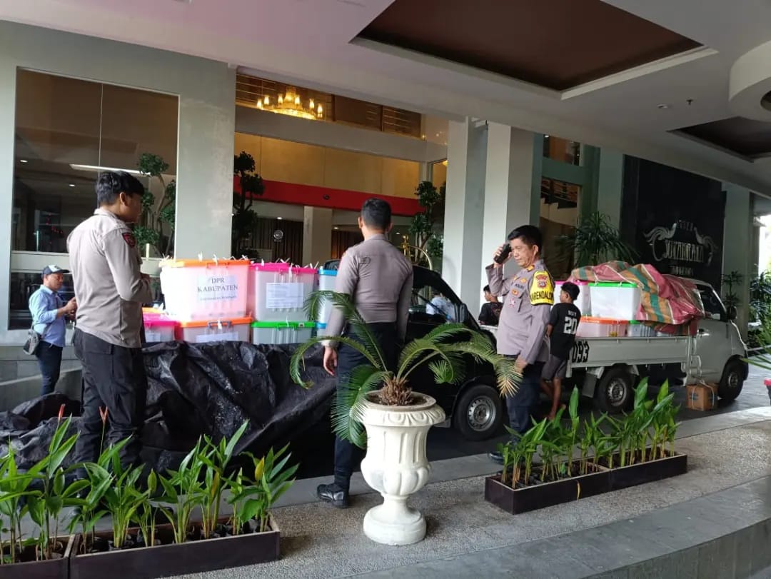 Pleno KPU Kabupaten Minsel Dikawal Polres