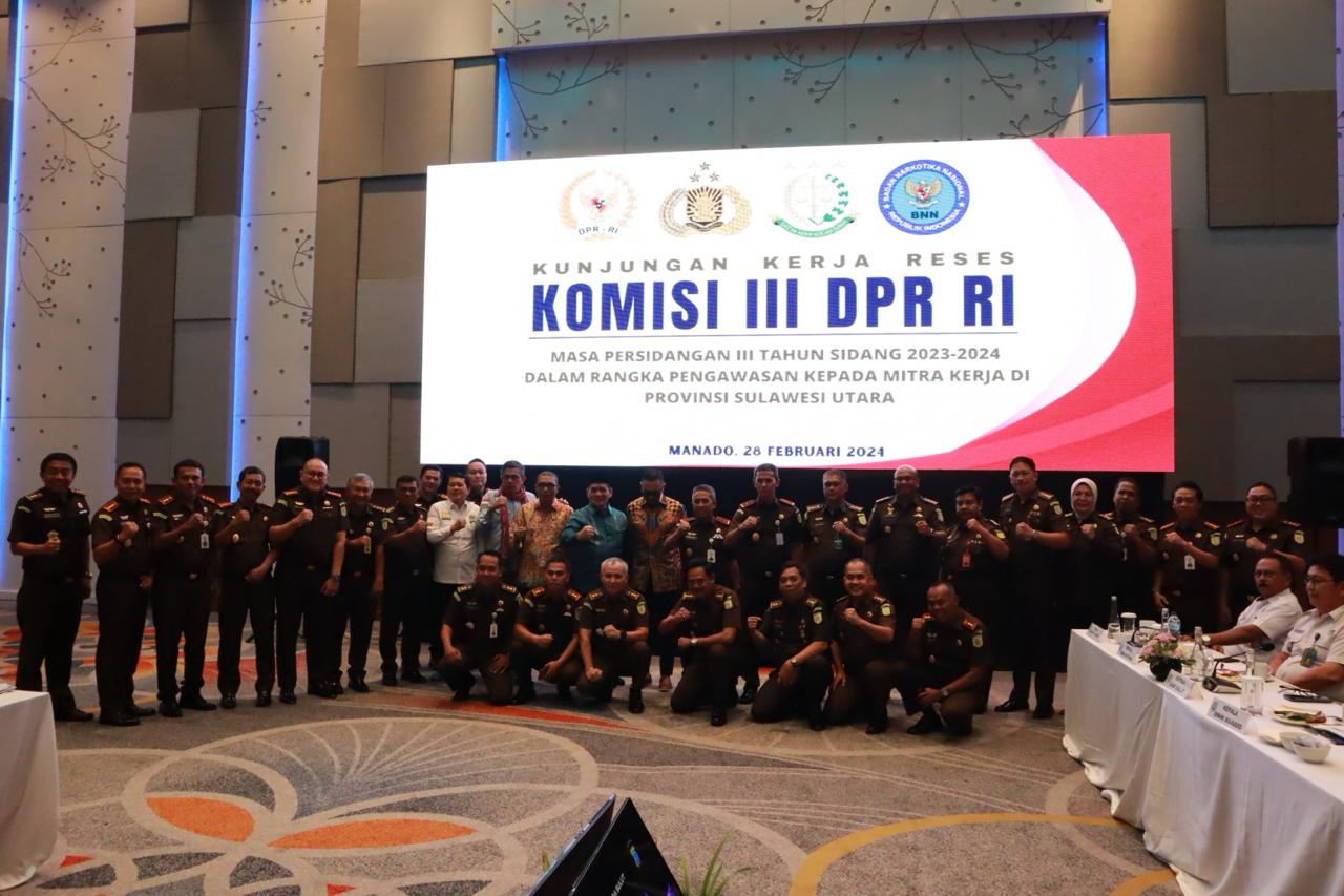 Kepala Kejaksaan Tinggi Sulut Mengikuti Rapat Bersama Komisi III DPR-RI