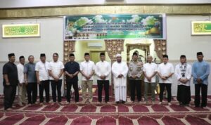 Syeikh Muhammad Husein Qadafi dihadirkan Polda Sulawesi Utara dalam peringatan Nuzulul Qur’an 1445 H di Masjid Nurul Jihad Polda Sulut, Rabu (27/3/2024).