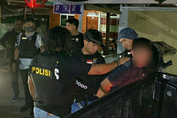 Tim Tarsius Polres Bitung Bawa Sajam Jenis Badik, JW Diamankan Tim Tarsius Polres Bitung