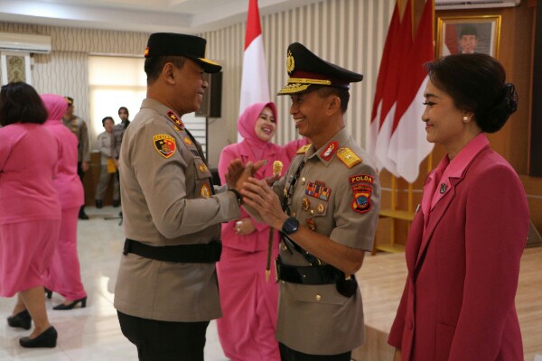 Lantik Brigjen Pol Bahagia Dachi Menjadi Wakapolda Sulut, Kapolda ingatkan ini