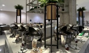 Panggilan untuk para pecinta kuliner! Bersiaplah untuk memanjakan lidah Anda dengan pesta makan siang yang luar biasa dengan promosi All You Can Eat yang menggoda di Grand Whiz Megamas Manado.