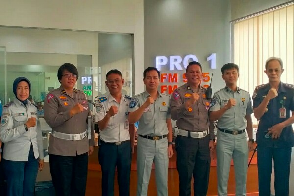 Dialog Interaktif, Kompol Ferdinand Runtu Sampaikan Tips Mudik Aman