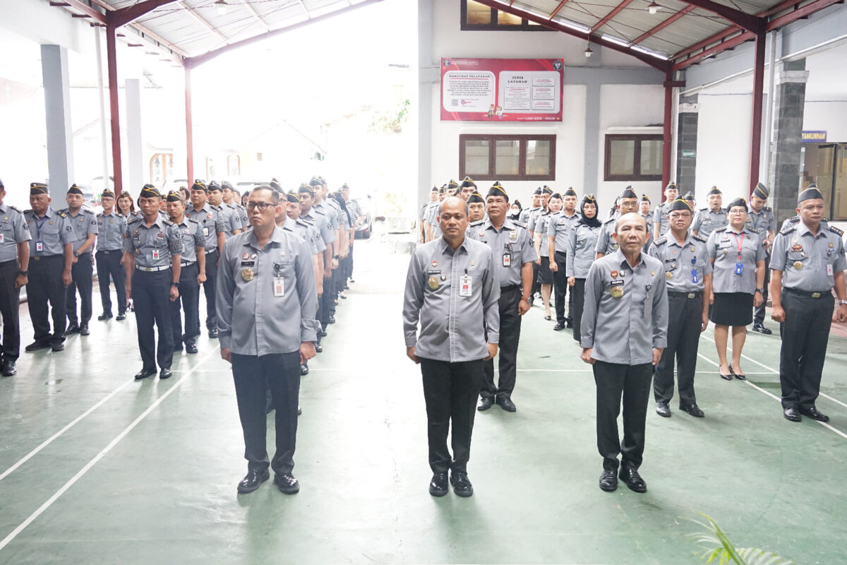 Menyikapi  Cuti Bersama serta libur Hari Raya Idul Fitri 1 Syawal 1445 H /2024 M di lingkungan Kementerian Hukum dan Hak Asasi Manusia